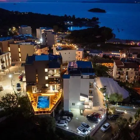 Ajden By Mira Mare 호텔 4*